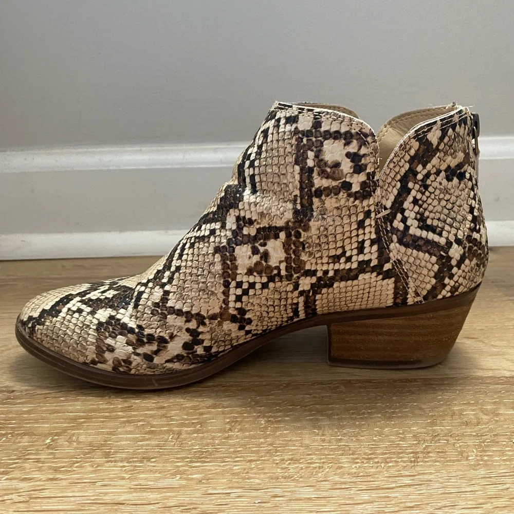 Michael by Michael Shannon Snake Booties - Picture 5 of 12